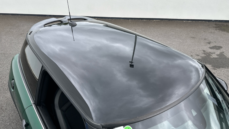 MINI Hatchback 2.0 John Cooper Works 3dr Auto Petrol Hatchback